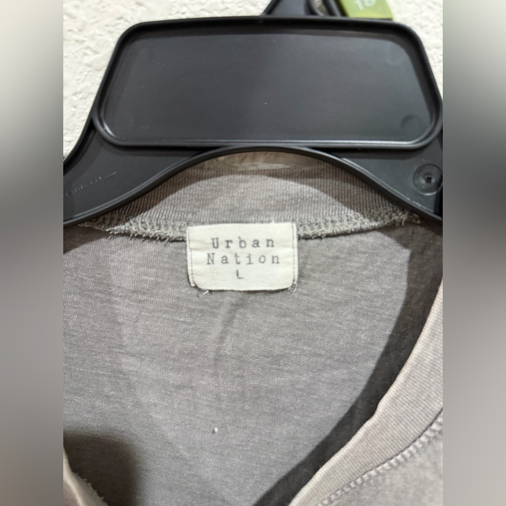 Tee - Picture 2 of 4